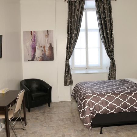 Auberge Du Couvent Saint-Casimir Esterno foto