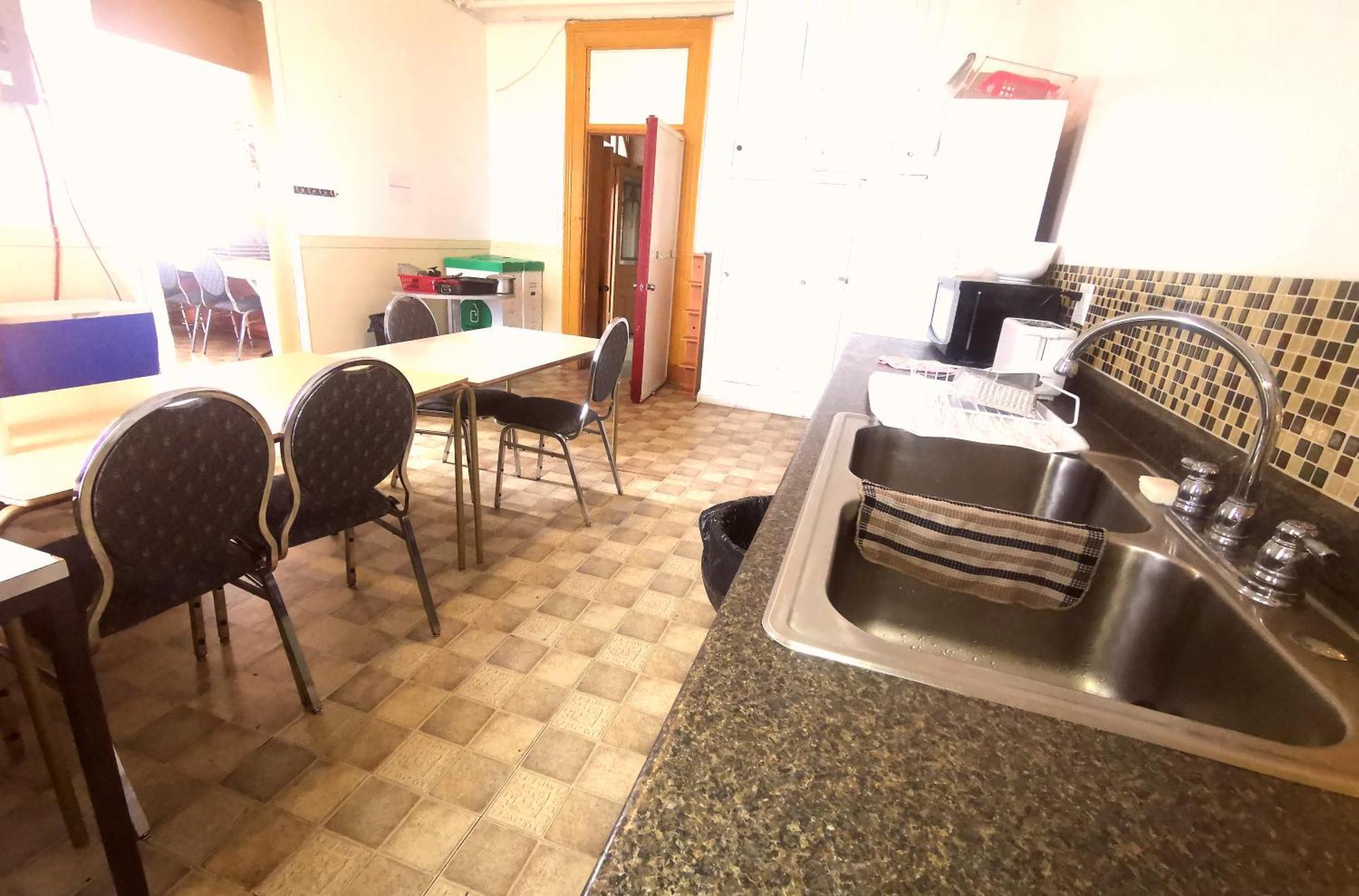 Auberge Du Couvent Saint-Casimir Esterno foto