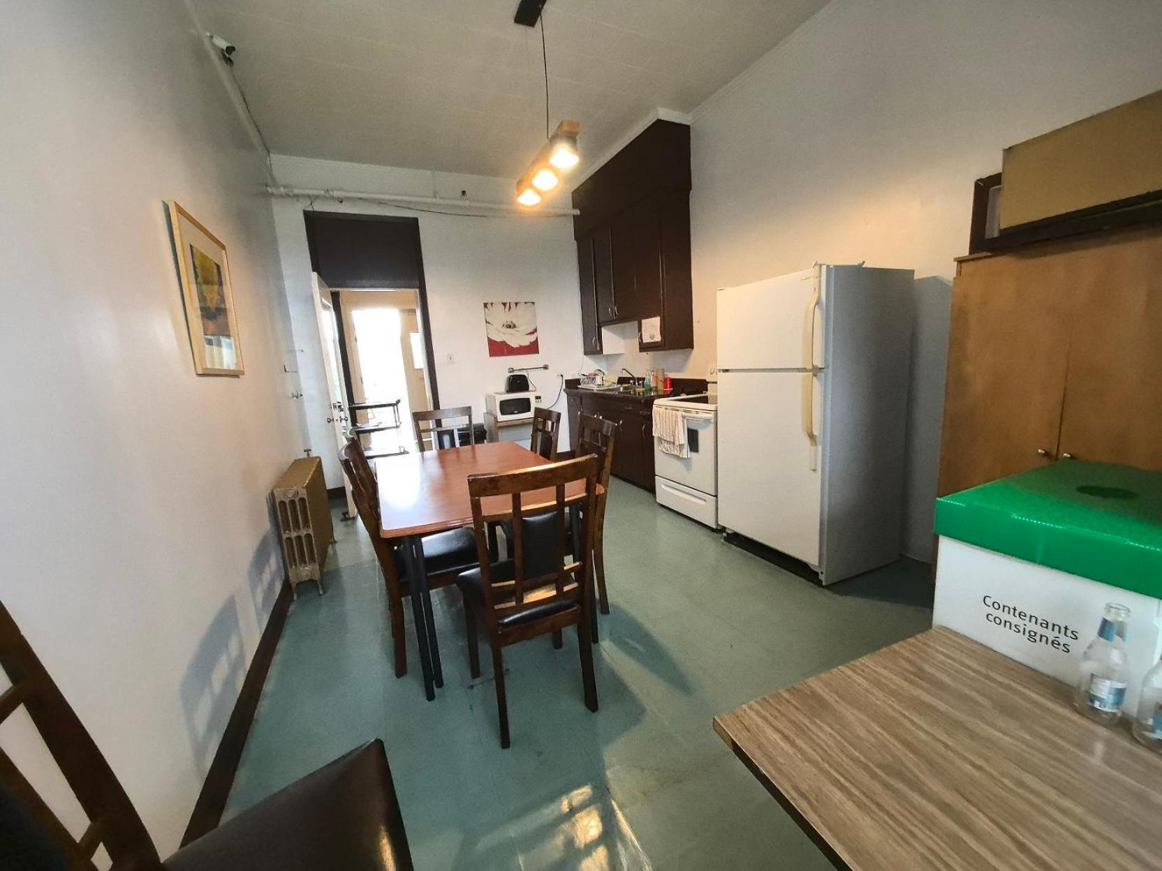 Auberge Du Couvent Saint-Casimir Esterno foto