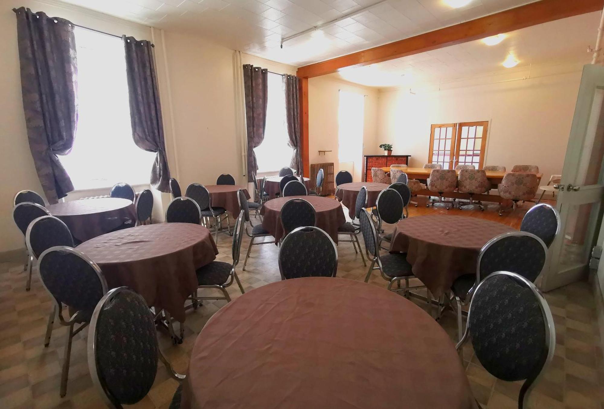 Auberge Du Couvent Saint-Casimir Esterno foto