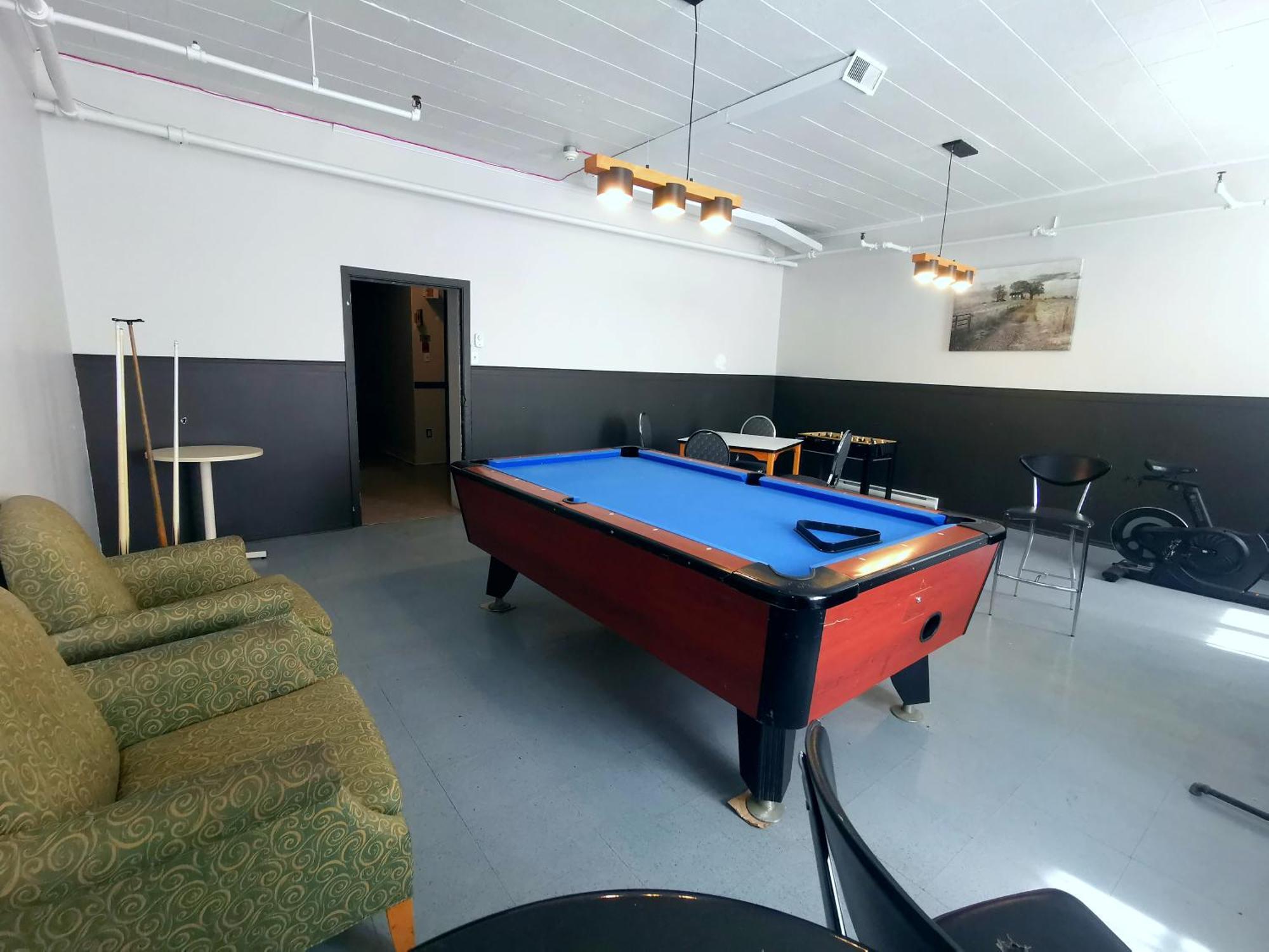 Auberge Du Couvent Saint-Casimir Esterno foto
